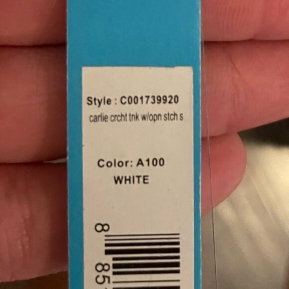 Alice + Olivia Carlie Crochet Tank Open Stitch White Halter Size Medium NWT - Picture 8 of 10